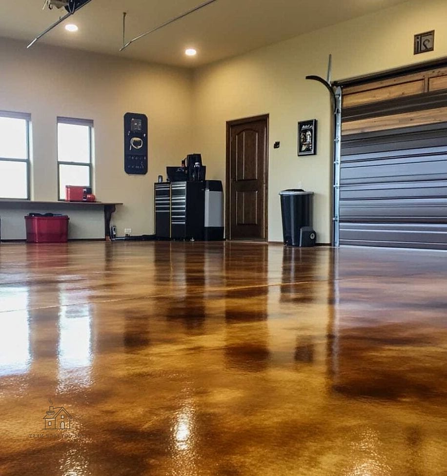 25 Chic Garage Floor Ideas for a Beautiful Home 6 Stained Concrete in Earthy Tones