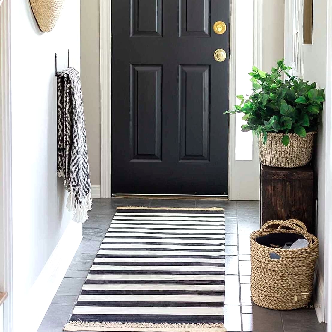35 Brilliant Small Entryway Rug Ideas to Copy Right Now 6 Striped Runner for Narrow Hallways