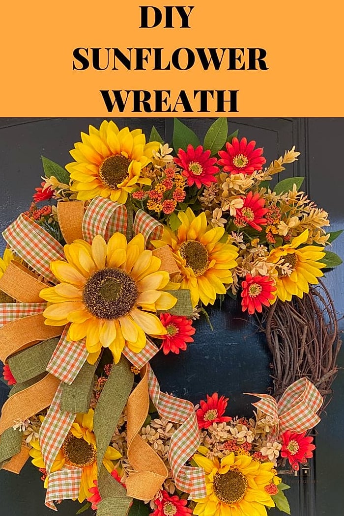 30 Quick Diy Fall Table Centerpieces on a Budget 17 Sunflower and Wheat Vase