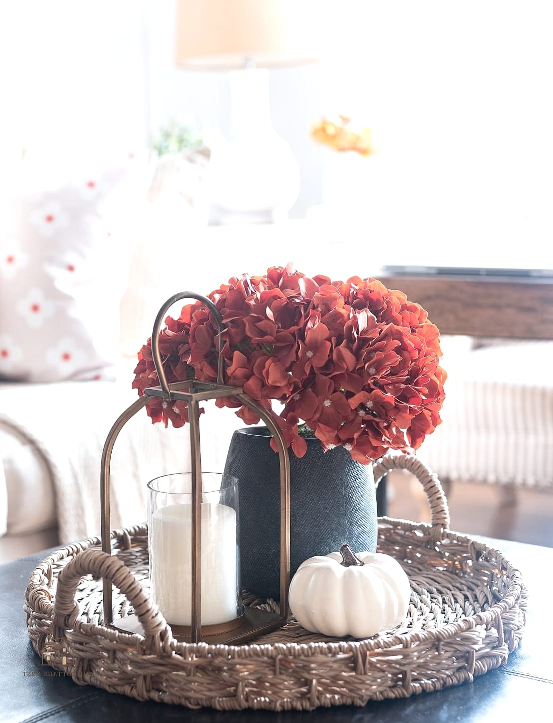 35 Creative Fall Living Room Decor That Will Inspire You 3 Swap in a Rust or Terracotta Accent Pillow
