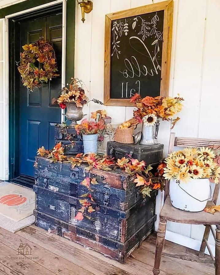 Use a Chalkboard or Sign for a Seasonal Quote