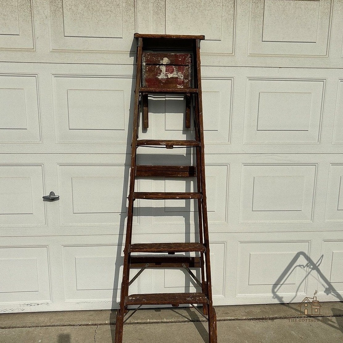 40 Clever Fall Front Porch Decor Ideas for Every Style 15 A Vintage Ladder Display