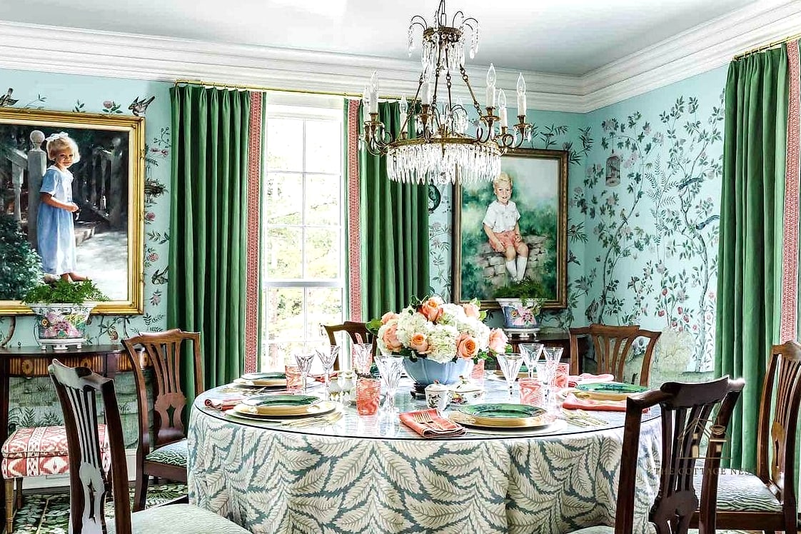 50 Beautiful Dining Room Wallpaper Ideas to Transform Your Space 38 Wallpaper with Hand-Painted Look
