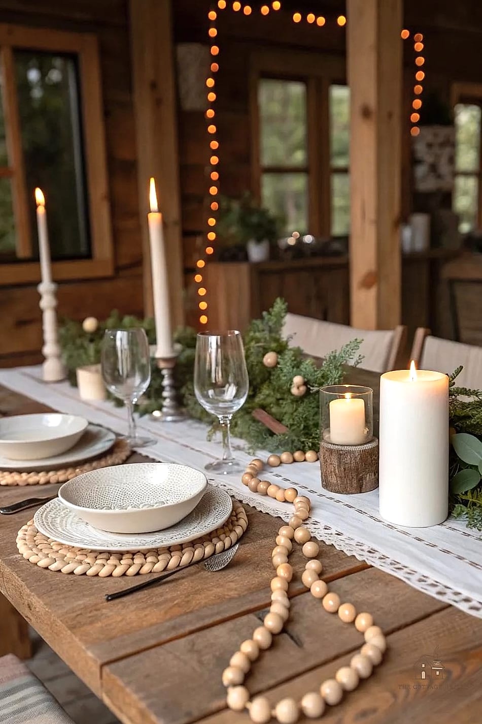 45 Brilliant Farmhouse Dining Room Lighting Ideas to Copy Right Now 3 Wood Bead Chandelier