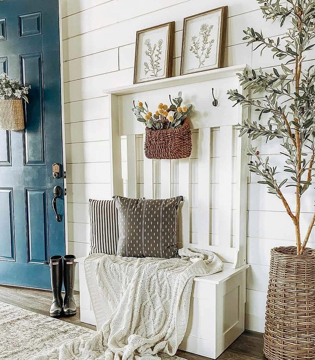 35 Stunning Entryway Accent Wall Ideas You'll Absolutely Love 27 Woven Rattan Panels