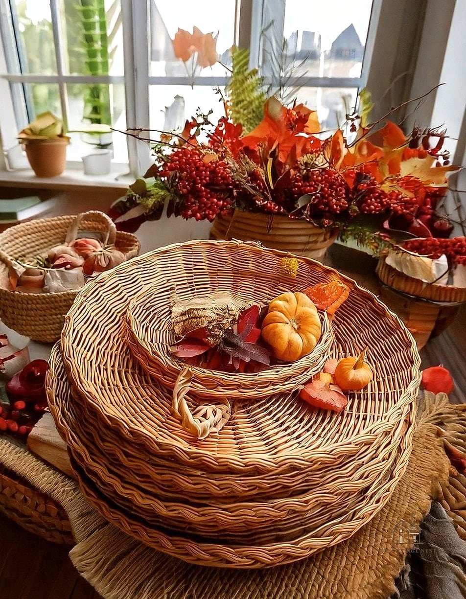 30 Dreamy Fall Tray Decorating Ideas to Try This Season 5 Woven Rattan Tray with Layered Textures